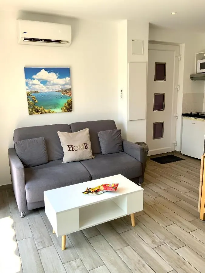 Sunny Studio - Magnan, Tramway-Proche Aeroport Nicea 0*,  Francja